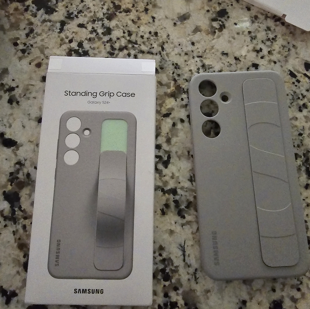 Galaxy s24 + standing grip case